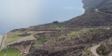 Tekirdağ’da pelikanların senkronize uçuşu görsel şölen sundu