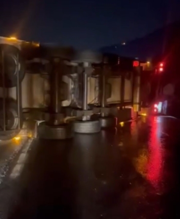 D-650’de zincirleme kaza: Kilometrelerce araç kuyruğu oluştu