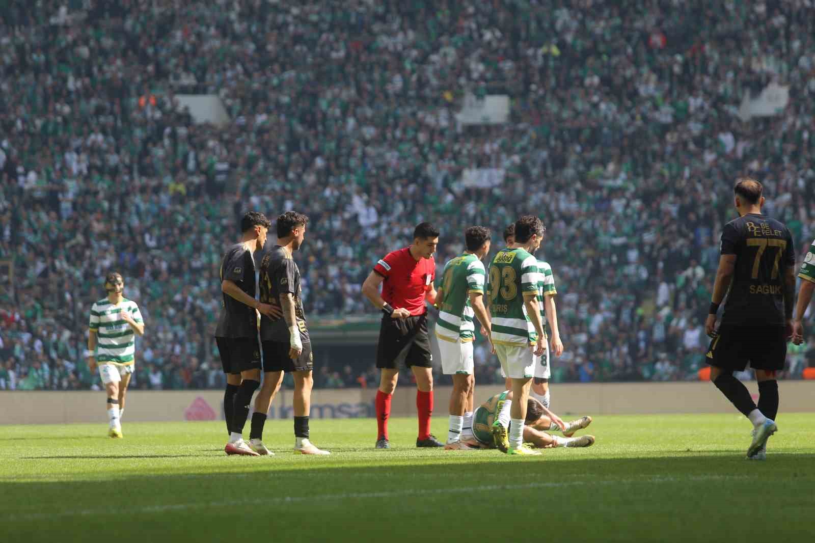 Nesine 2. Lig: Bursaspor: 1 - Somaspor: 0 (İlk yarı)