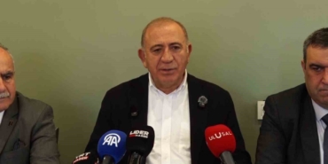 CHP’li Gürsel Tekin: "Seçim Kurulu’na soruyorum; bu mühür, karar defteri kimde. Bizde"