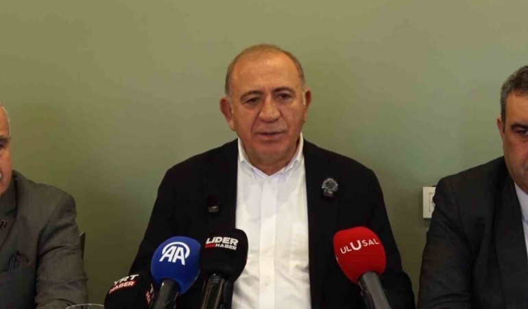 CHP’li Gürsel Tekin: "Seçim Kurulu’na soruyorum; bu mühür, karar defteri kimde. Bizde"