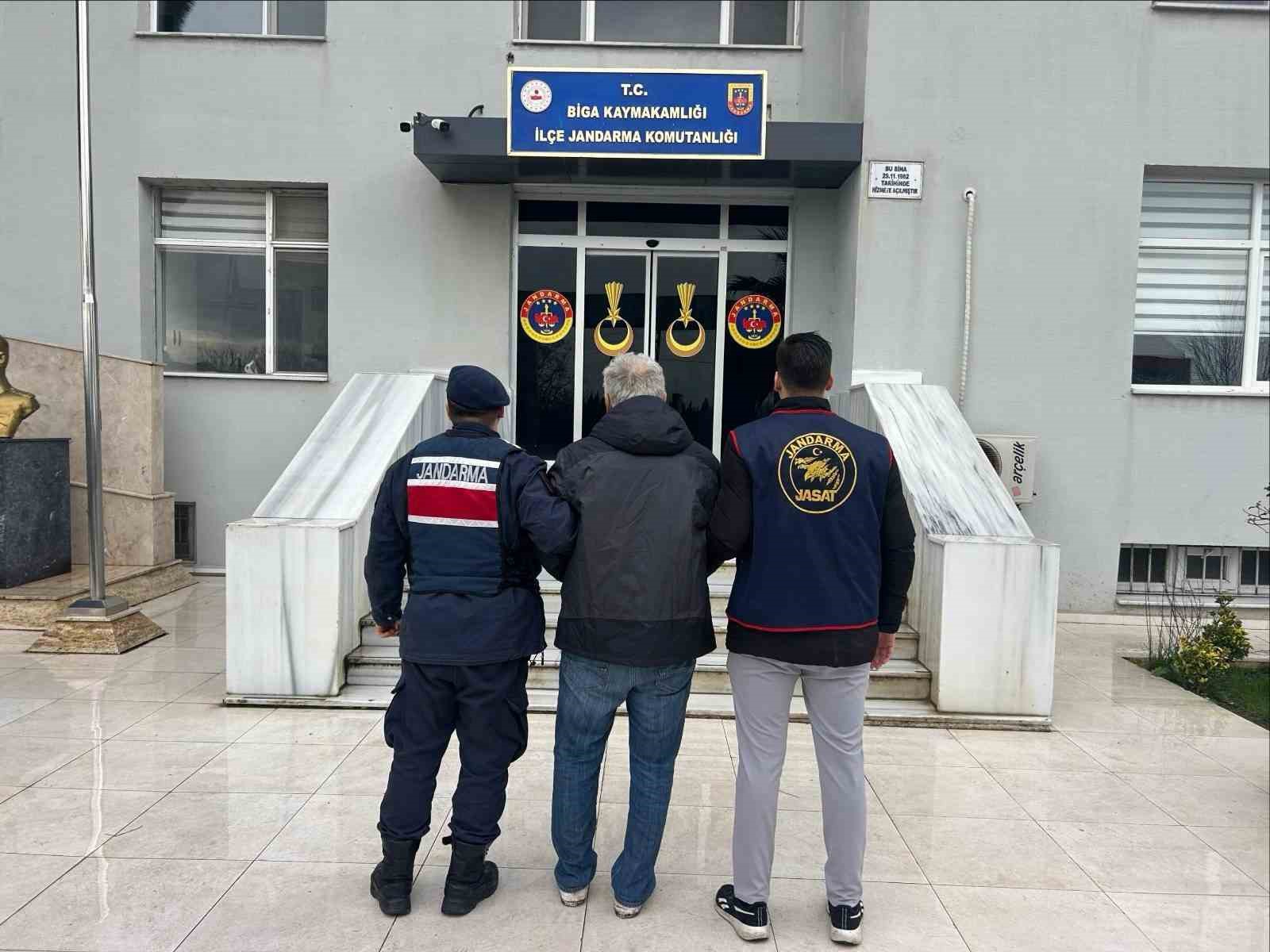 Çanakkale’de çeşitli suçlardan aranan 14 kişi tutuklandı