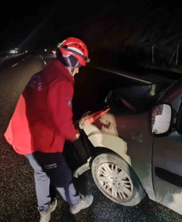 Balıkesir’de otoyolda trafik kazası: 2 yaralı