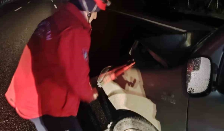 Balıkesir’de otoyolda trafik kazası: 2 yaralı