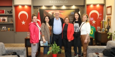 Başkan Mehmet Ertaş hayvanseverlerle bir araya geldi