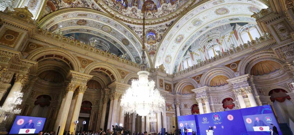 Cumhurbaşkanı Erdoğan: "Diplomasi ve müzakerenin yerini füze ve bombaların aldığı böyle bir ortamda kimse güvende değildir"