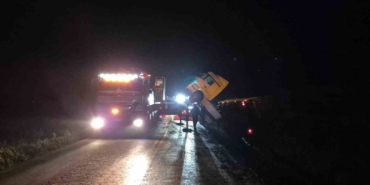 Bilecik’te devrilen tır trafiği olumsuz etkiledi