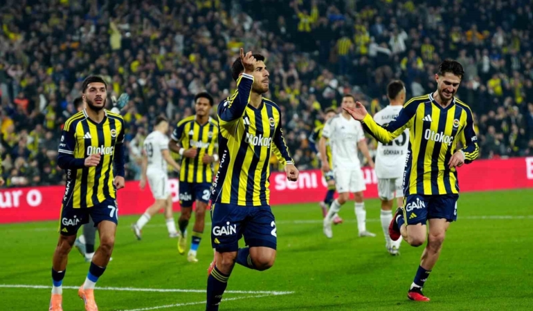 Fenerbahçe, ligin son virajına derbi galibiyetiyle girmek istiyor
