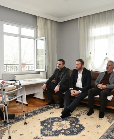 Başkanı Özlü’den hastalara moral ziyareti