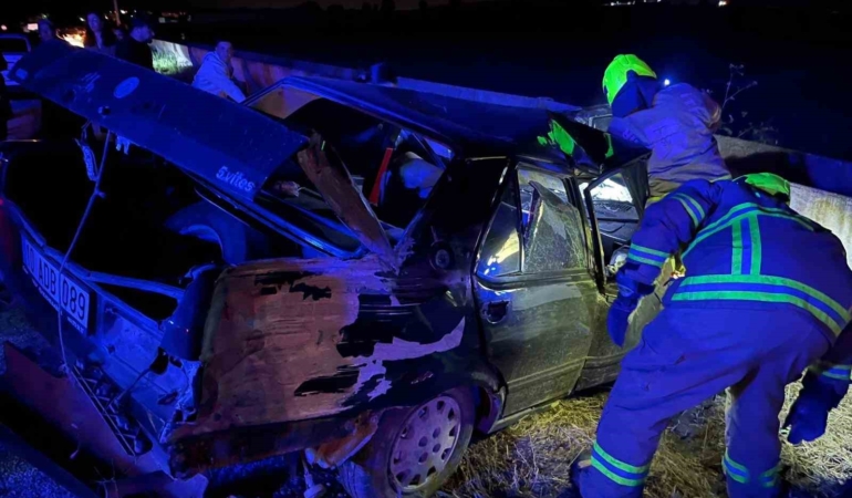 Gönen’deki tek taraflı kazada 2 kişi yaralandı