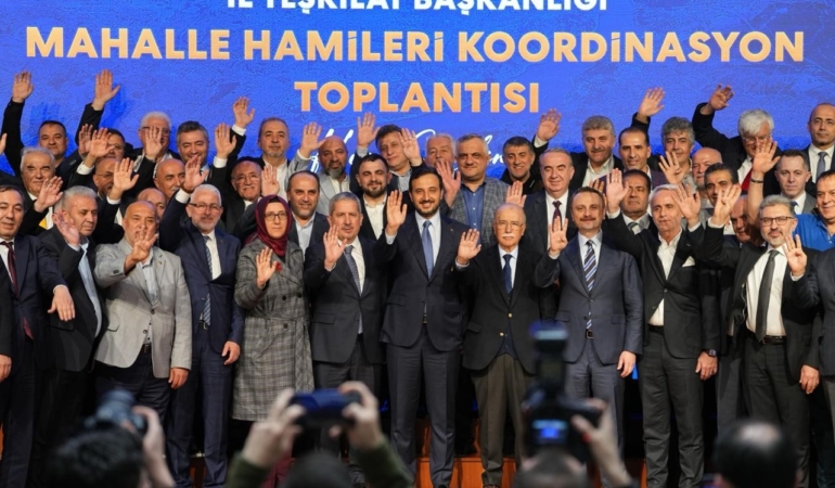 AK Parti İstanbul’da "Mahalle Hamiliği" modeli güçleniyor