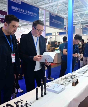 Bursa makine sektörü temsilcileri ITES China Fuarı’na çıkarma yaptı