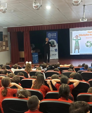 Gölcük’te ilkokul öğrencilerine Sıfır Atık eğitimi verildi