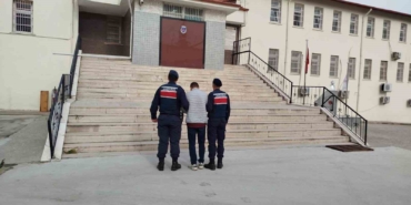 Trafik güvenliğini tehlikeye sokmaktan aranan şahıs yakalandı