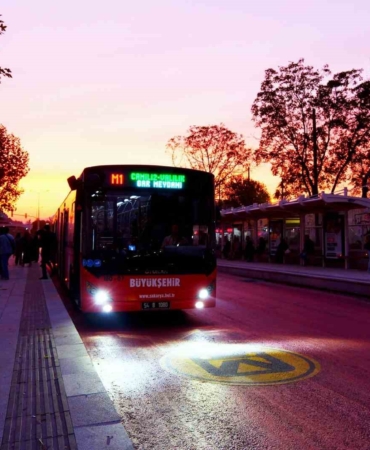 Sakarya’da metrobüs seferlerine saat ayarı