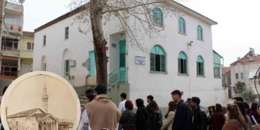 Mimarlar Bigadiç’te Hassa Mimarlar Ocağı’nın mimari eserlerini inceledi