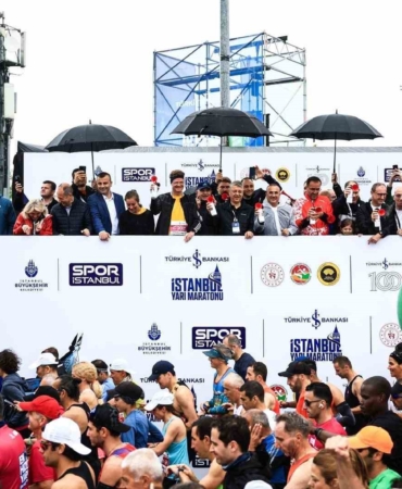 İstanbul’da ’en hızlı yarı’ heyecanı