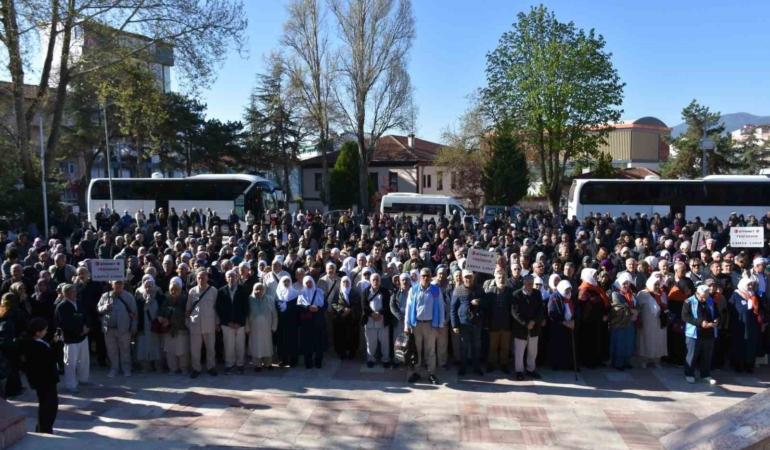 Bilecik’te hacı adayları dualarla uğurlandı