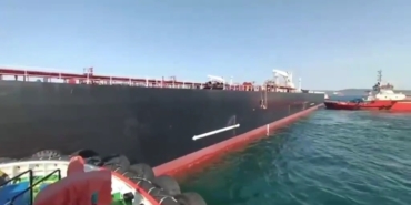 Çanakkale’de sürüklenen tanker demirletildi