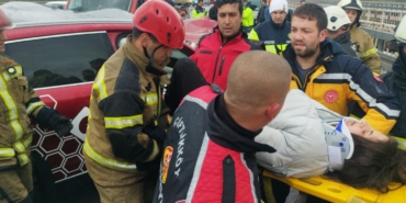 Yalova’da tır otomobille çarpıştı: 4 yaralı