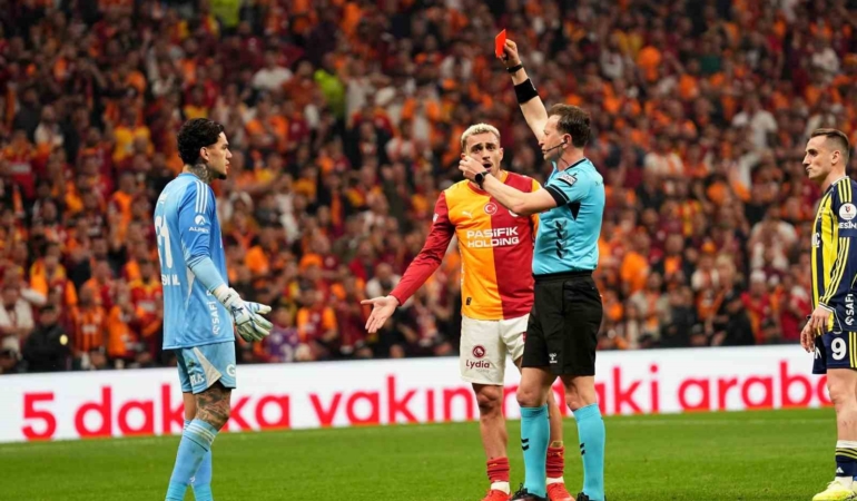 Fenerbahçe’de 4 futbolcu cezalı duruma düştü