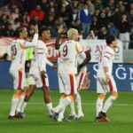 Galatasaray, Fenerbahçe ile puan farkını 4’e çıkardı