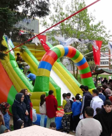 Tuzla İshakpaşa Parkı yenilenen yüzüyle hizmete açıldı