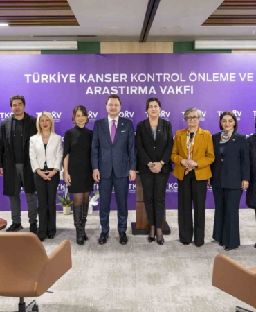 Kanserle mücadeleye yeni vakıf: Önleme, erken tanı ve bilimsel araştırma hedefleniyor