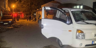 Yeni taşındıkları eve husumetlileri geldi, 14 yaşındaki çocuk silahla vuruldu