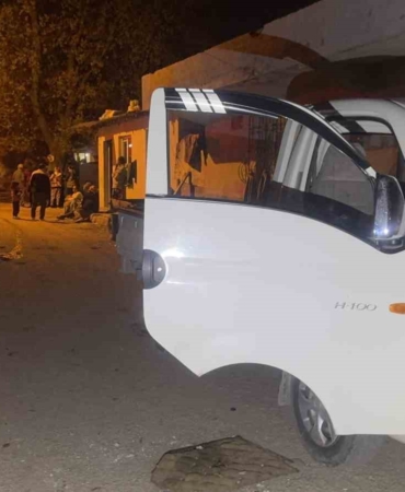 Yeni taşındıkları eve husumetlileri geldi, 14 yaşındaki çocuk silahla vuruldu