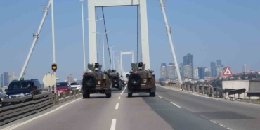 İstanbul’da Polis Haftası coşkusu: 15 Temmuz Şehitler Köprüsü’nden Sultanahmet’e görkemli kortej