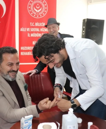 Bilecik’te tıp fakültesi öğrencilerinden huzurevine sağlık desteği
