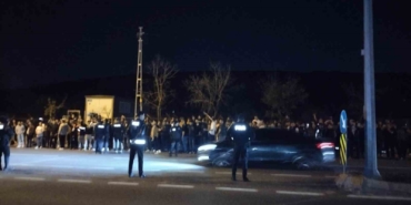 Samandıra’da Fenerbahçeli taraftarlar takım otobüsünü taşladı