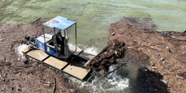 Yüzde 100 doluluğa ulaşan Yuvacık Barajı’ndan 9 kamyon atık çıkarıldı