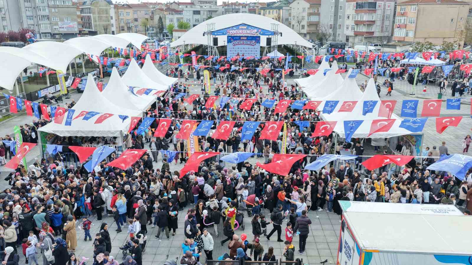 Küçükçekmece’de 23 Nisan, gün boyu süren etkinliklerle kutlandı