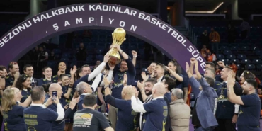 Kadınlar basketbolda şampiyon Fenerbahçe