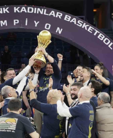 Kadınlar basketbolda şampiyon Fenerbahçe