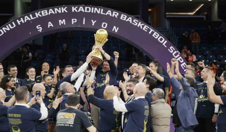 Kadınlar basketbolda şampiyon Fenerbahçe