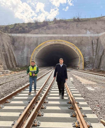 "Osmaneli-Bursa-Bandırma Hızlı Tren Hattı Projesi" çalışmaları yerinde incelendi