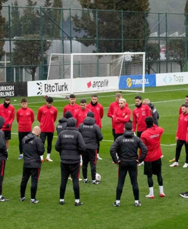 Trendyol Süper Lig: Kasımpaşa: 1 - Kayserispor: 0 (Maç devam ediyor)