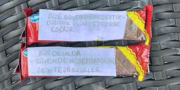 Ayvalık’ta minik öğrencilerden polis amcalarına içten teşekkür