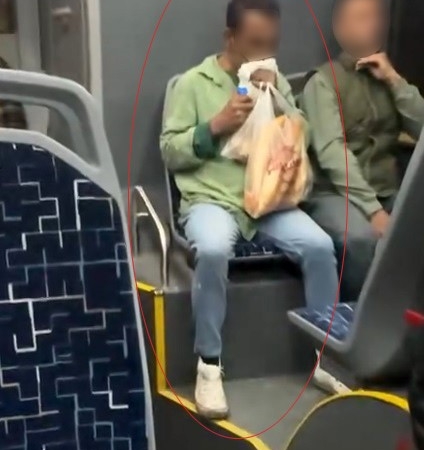 Otobüs yolculuğunda tedirgin eden anlar