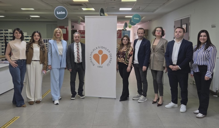 BHİD’de bayrak değişimi