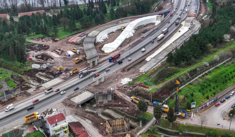 Kocaeli’de ulaşım ve üstyapıya 2,75 milyar liralık yatırım
