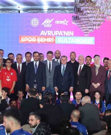 Gençlik ve Spor Bakanı Bak: "Türkiye her haliyle spor ülkesi olma yolunda hızlıca ilerliyor"