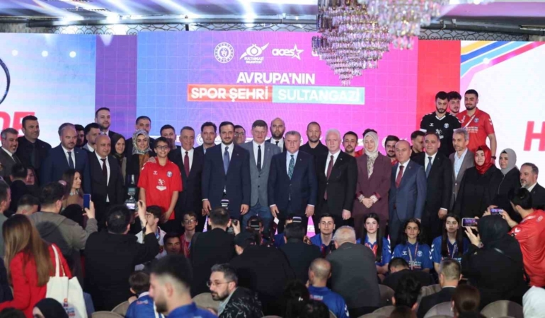 Gençlik ve Spor Bakanı Bak: "Türkiye her haliyle spor ülkesi olma yolunda hızlıca ilerliyor"