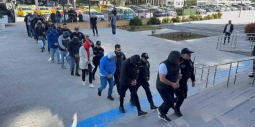 300 milyon liralık yasa dışı bahis çetesi zanlısı 13 kişi adliyeye sevk edildi