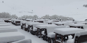 Nisan sonunda Uludağ’da kış geri döndü