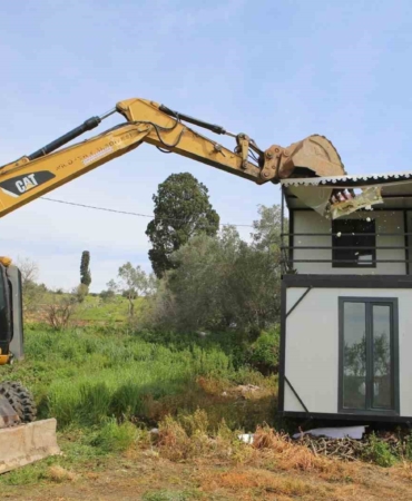 Gölyazı’da kaçak yapılara geçit yok