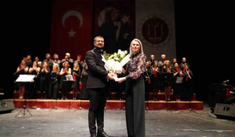 Bilecik’te ’Sazdan Söze Türk Halk Müziği Konseri’